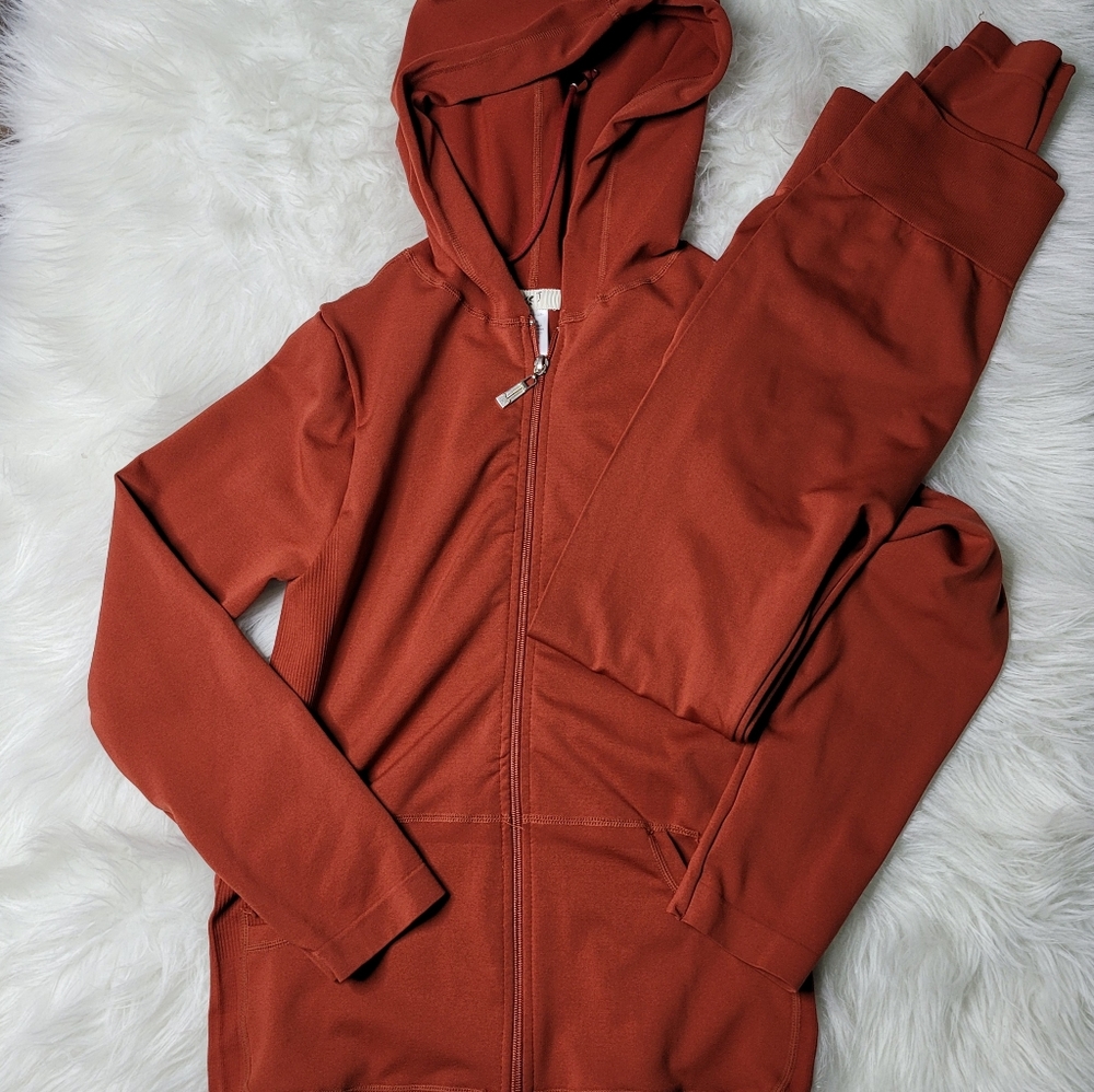 Nwt Seamless Zip Up Hoodie Jacket And Leggings Set Orange